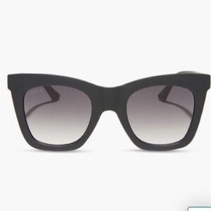 DIFF Eyewear‎ Black Oversized Square Sunglasses Gradient Lenses Stylish